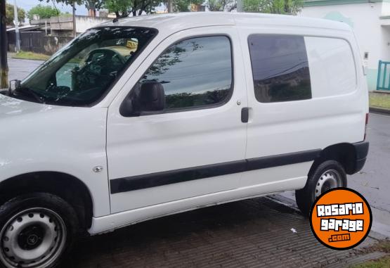 Utilitarios - Citroen Berlingo 2023 GNC 4200Km - En Venta