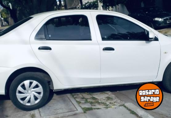 Autos - Toyota Ethios 2018 Nafta 120000Km - En Venta