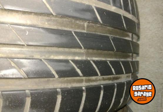 Accesorios para Autos - Cubiertas 215/50R17 - En Venta