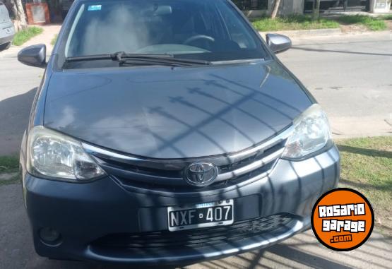 Autos - Toyota ETIOS 2014 Nafta 118600Km - En Venta