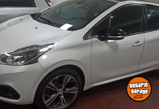 Autos - Peugeot 208 GT 2018 Nafta 85000Km - En Venta