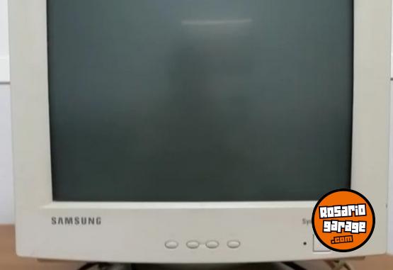 Informtica - Monitor de tubo Samsung 551v - En Venta