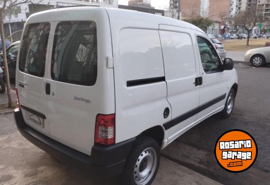 Utilitarios - Citroen Berlingo 2021 Diesel 14000Km - En Venta