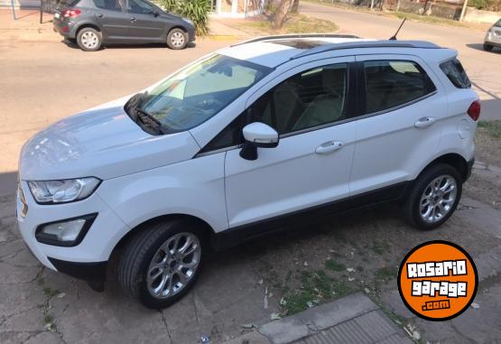 Autos - Ford EcoSport Titanium 2017 Nafta 110000Km - En Venta