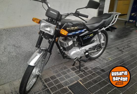 Motos - Suzuki Ax 100 2023 Nafta 1400Km - En Venta