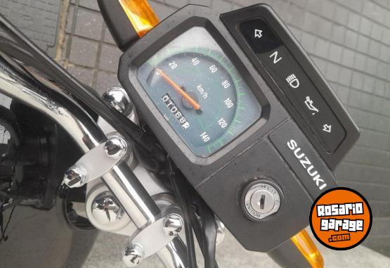 Motos - Suzuki Ax 100 2023 Nafta 1400Km - En Venta