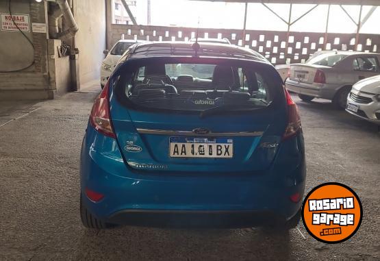 Autos - Ford FIESTA KINETIC TITANIUM 2016 Nafta 101700Km - En Venta