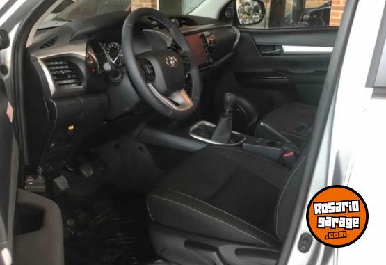 Camionetas - Toyota Hilux Sr 2024 Diesel 0Km - En Venta