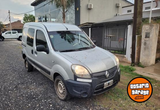 Utilitarios - Renault Kanggo 2014 GNC 238000Km - En Venta