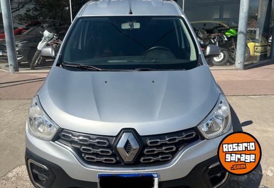 Utilitarios - Renault Kangoo Stepway 2018 Diesel 170000Km - En Venta