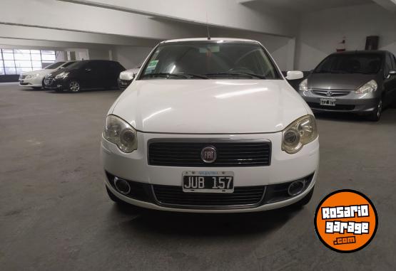 Autos - Fiat PALIO ESSENCE 2011 Nafta 130000Km - En Venta