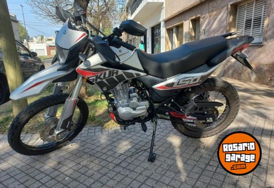 Motos - Motomel Skua Silver Edition 2021 Nafta 12000Km - En Venta