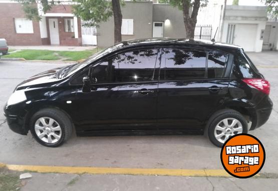 Autos - Toyota Nissan 2014 Nafta 90000Km - En Venta