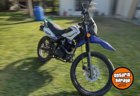 Motos - Motomel SKUA 2017 Nafta 14000Km - En Venta