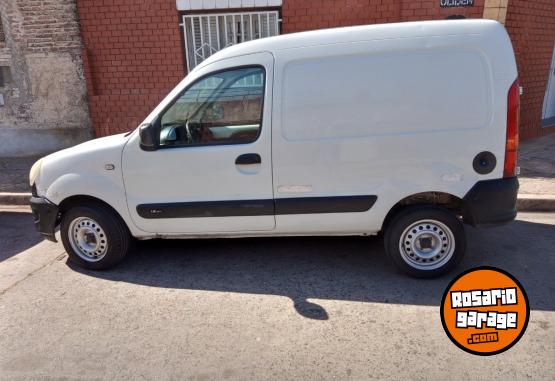 Utilitarios - Renault Kangoo 2016 Nafta 201000Km - En Venta