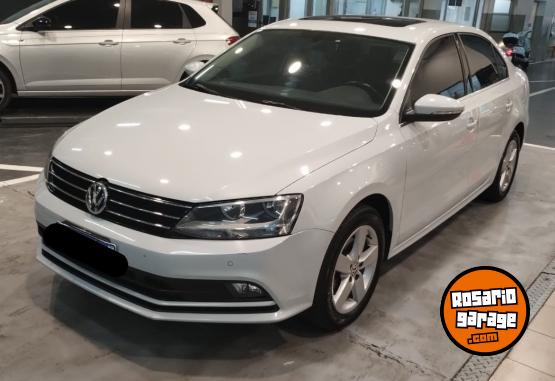 Autos - Volkswagen VENTO 1.4T HIGHLINE AT 2017 Nafta 57000Km - En Venta