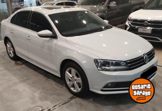 Autos - Volkswagen VENTO 1.4T HIGHLINE AT 2017 Nafta 57000Km - En Venta