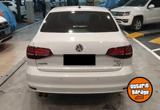 Autos - Volkswagen VENTO 1.4T HIGHLINE AT 2017 Nafta 57000Km - En Venta