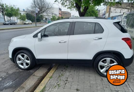 Camionetas - Chevrolet TRACKER LTZ+ 4X4 2015 Nafta 85000Km - En Venta