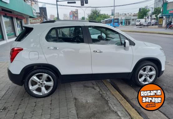 Camionetas - Chevrolet TRACKER LTZ+ 4X4 2015 Nafta 85000Km - En Venta