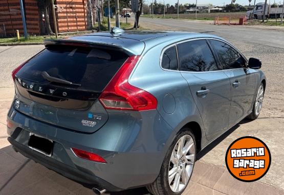 Autos - Volvo V40 T4 Luxury 2013 Nafta 140000Km - En Venta