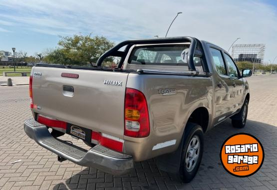 Camionetas - Toyota Hilux dx 2008 Diesel 240000Km - En Venta