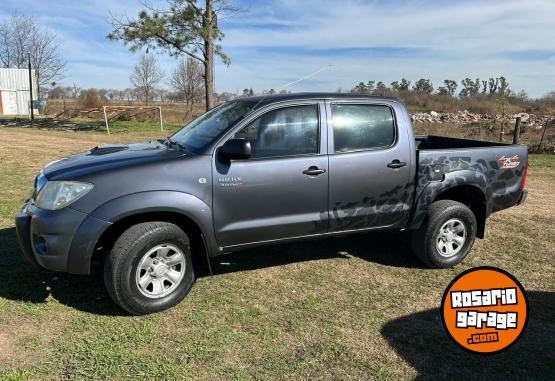 Camionetas - Toyota HILUX 2010 Diesel 420000Km - En Venta