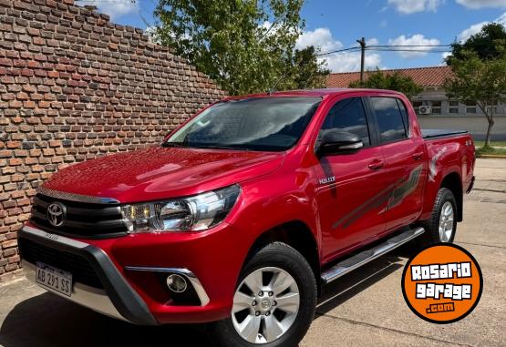 Camionetas - Toyota Hilux Sr 2017 Diesel 80000Km - En Venta