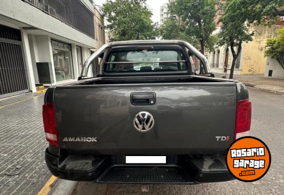 Camionetas - Volkswagen Amarok Trendline 2017 2017 Diesel 118000Km - En Venta