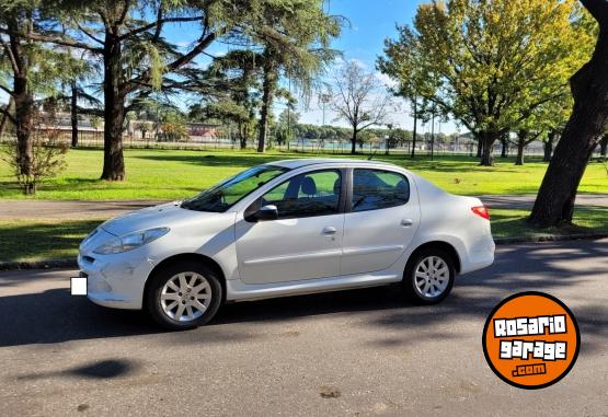 Autos - Peugeot 207 2013 Nafta 140000Km - En Venta