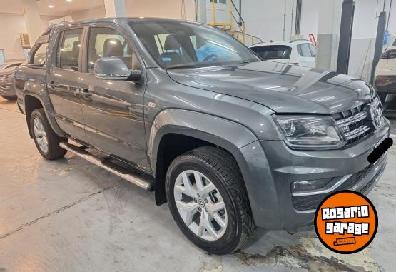 Camionetas - Volkswagen AMAROK V6 HIGHLINE AT 2023 Diesel 9800Km - En Venta