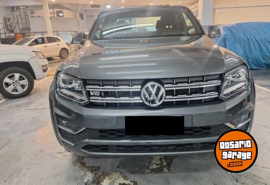 Camionetas - Volkswagen AMAROK V6 HIGHLINE AT 2023 Diesel 9800Km - En Venta