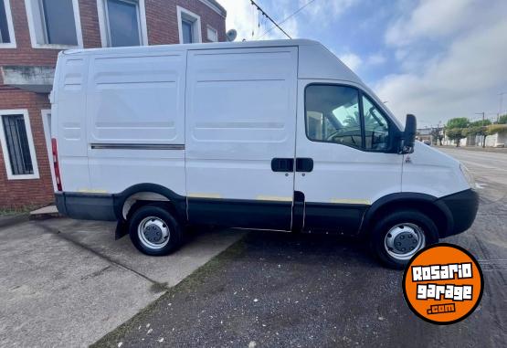 Utilitarios - Iveco Daily furgn 2018 Diesel 170000Km - En Venta