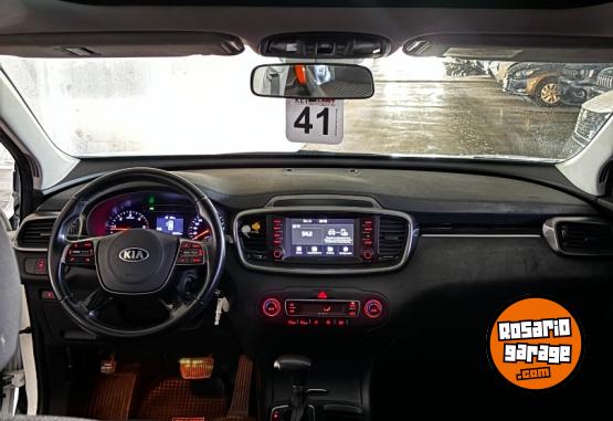 Camionetas - Kia Sorento EX 4X2 CRDI 2018 Diesel 129000Km - En Venta