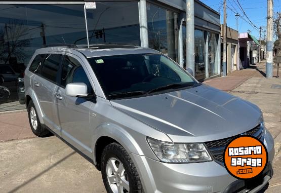 Camionetas - Dodge Journey Sxt 2.4 2011 Nafta 220000Km - En Venta