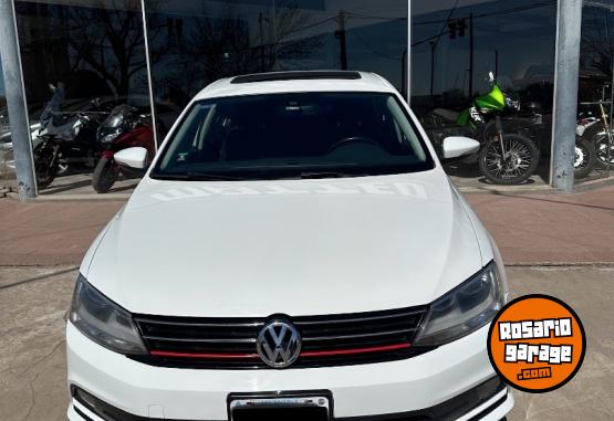 Autos - Volkswagen Vento 2.5 advance tip 2015 Nafta 150000Km - En Venta