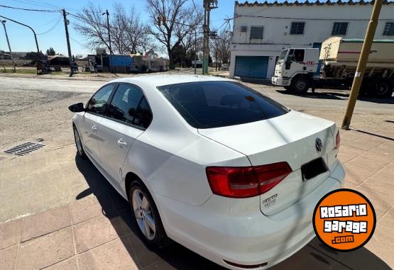 Autos - Volkswagen Vento 2.5 advance tip 2015 Nafta 150000Km - En Venta