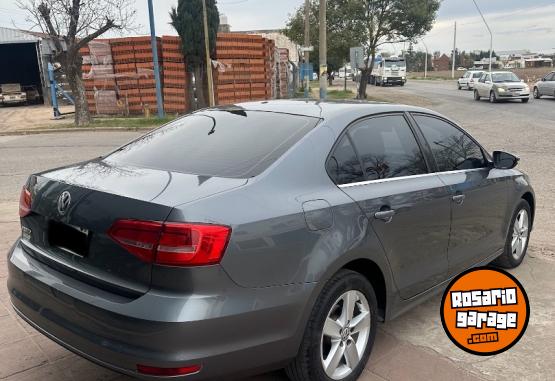 Autos - Volkswagen Vento 2.5 Luxury 2015 Nafta 109000Km - En Venta