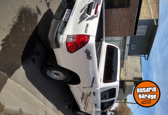 Camionetas - Toyota Hilux 2.4 4x4 2017 Diesel 200000Km - En Venta