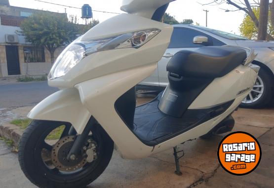 Motos - Honda Elite 2014 Nafta 26700Km - En Venta