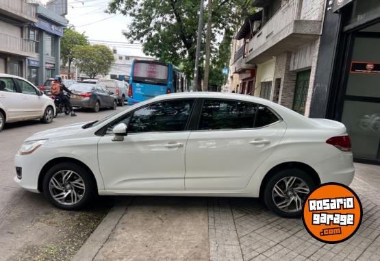 Autos - Citroen C4 lounge 2.0 origenale 2015 Nafta 165000Km - En Venta