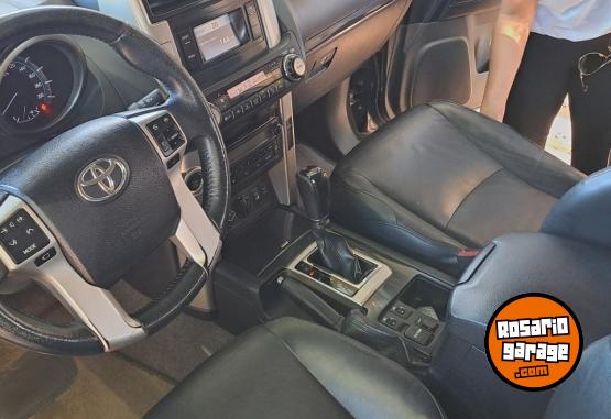 Camionetas - Toyota Land Cruiser Prado 2011 Nafta 212000Km - En Venta