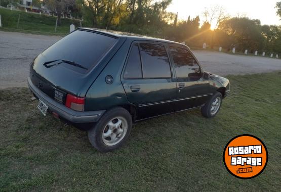 Autos - Peugeot 205 1998 Diesel 185000Km - En Venta