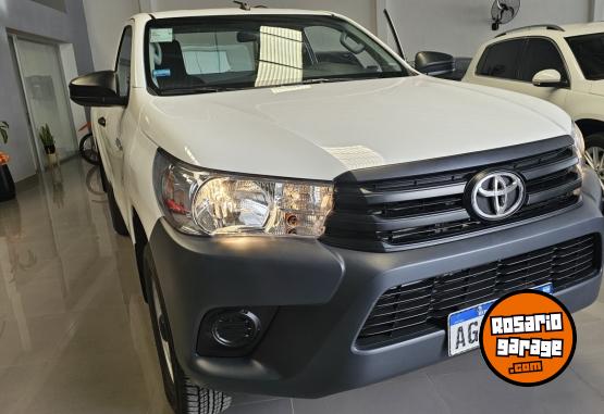 Camionetas - Toyota Hilux cabina simple 2023 Diesel 0Km - En Venta