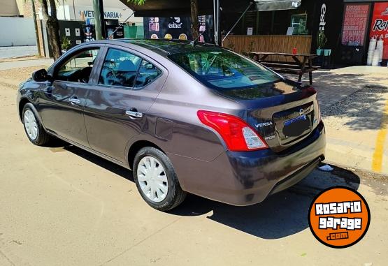 Autos - Nissan VERSA 2017 Nafta 90000Km - En Venta