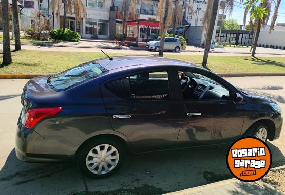 Autos - Nissan VERSA 2017 Nafta 90000Km - En Venta