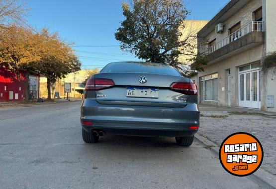 Autos - Volkswagen VENTO 2016 Nafta 100000Km - En Venta