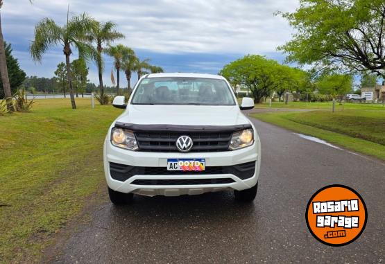 Camionetas - Volkswagen AMAROK TRENDLINE 4X2 2017 Diesel 123000Km - En Venta