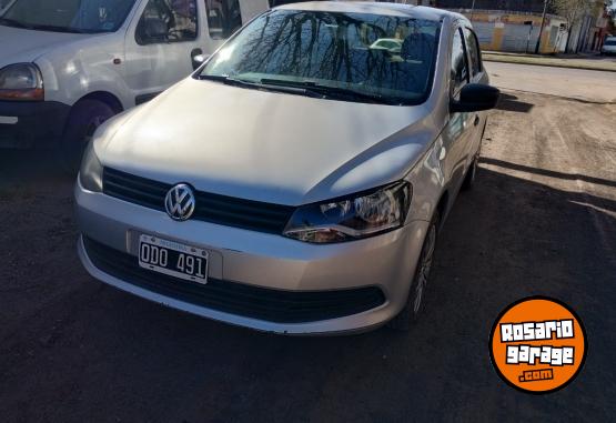 Autos - Volkswagen Voyage 2014 GNC 215000Km - En Venta