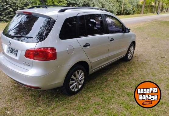 Autos - Volkswagen suran trendline 2011 GNC  - En Venta